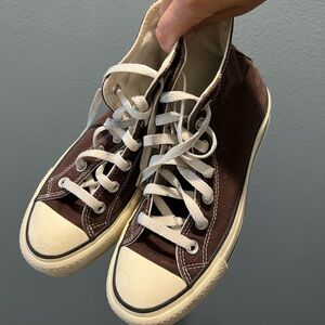 Converse Platform High-Top Sneakers in Brown! Size 6.5